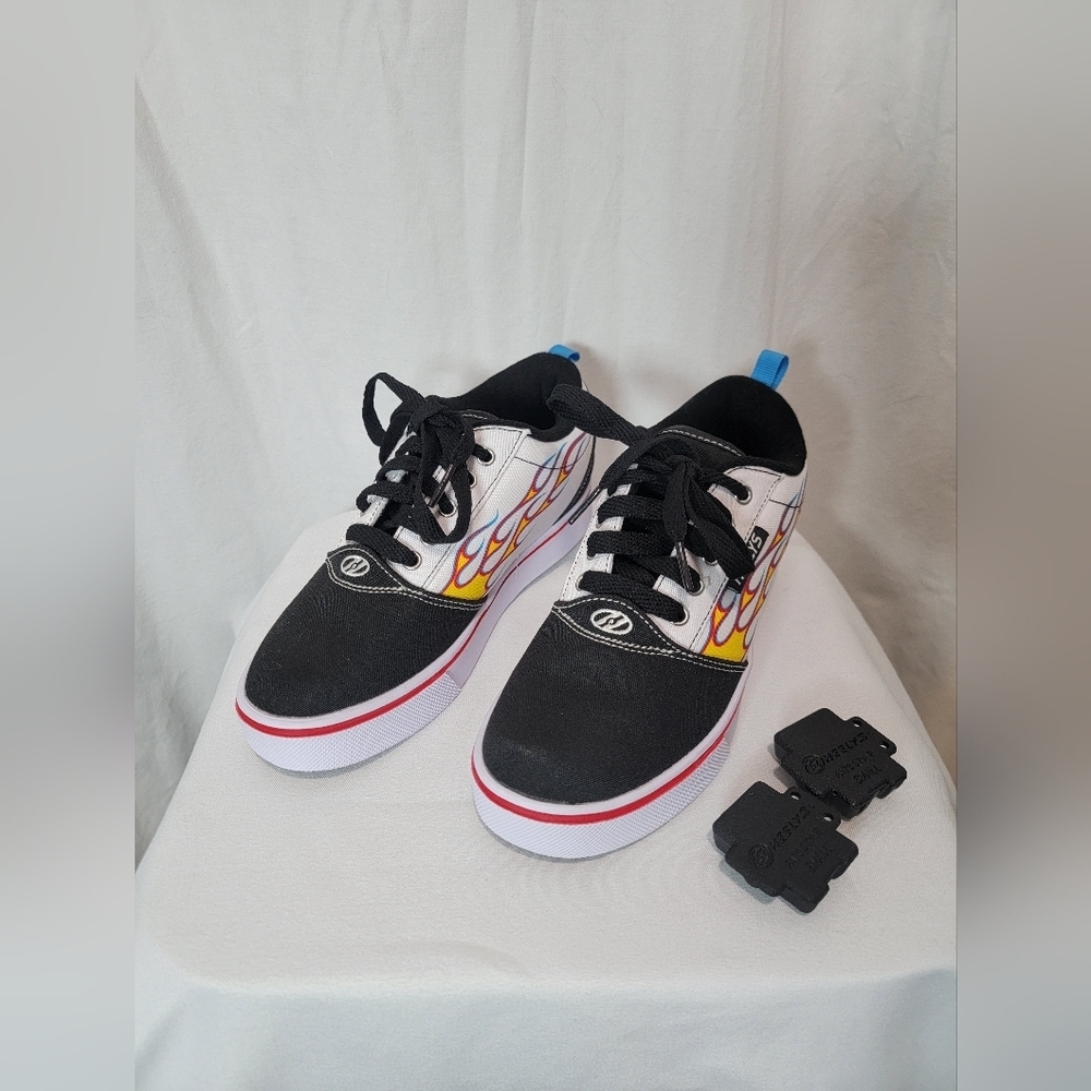 Heelys Flame Pro 20 Kids Youth New